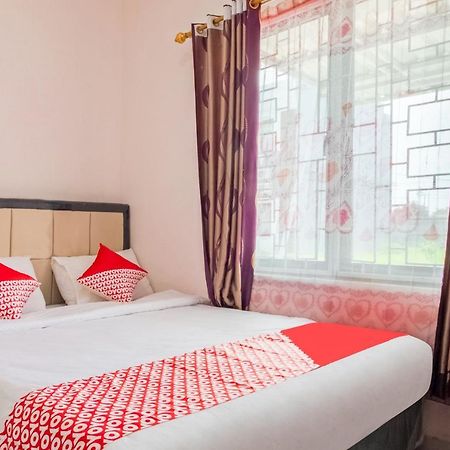 Oyo 3256 Rukost I8 Hotel Karawang Eksteriør billede